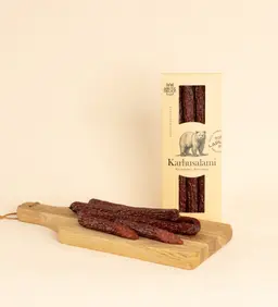 Karhun ilmakuivattu salami